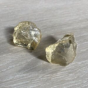 Citrine Inspired Rock Crystal Lightweight Resin Earrings D35